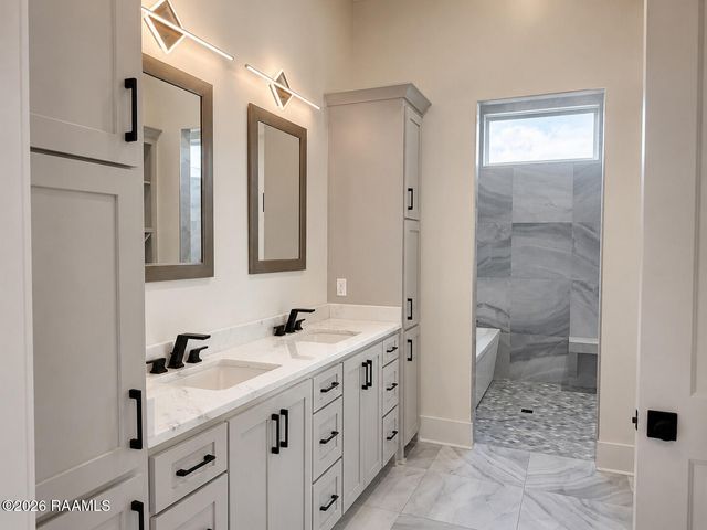 107 Sugar Cane Palm Circle, Broussard, LA 70518