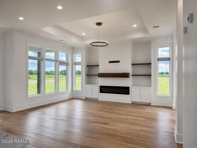 107 Sugar Cane Palm Circle, Broussard, LA 70518