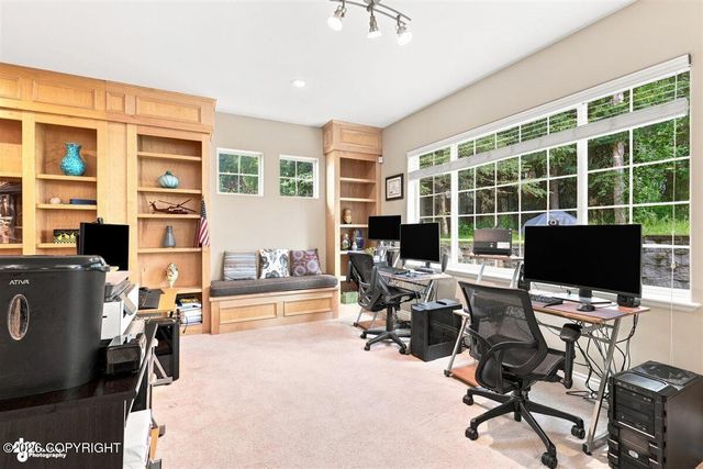 3810 Gunwale Circle, Anchorage, AK 99516