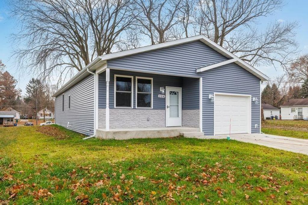 204 W 12th Street, La Porte, IN 46350