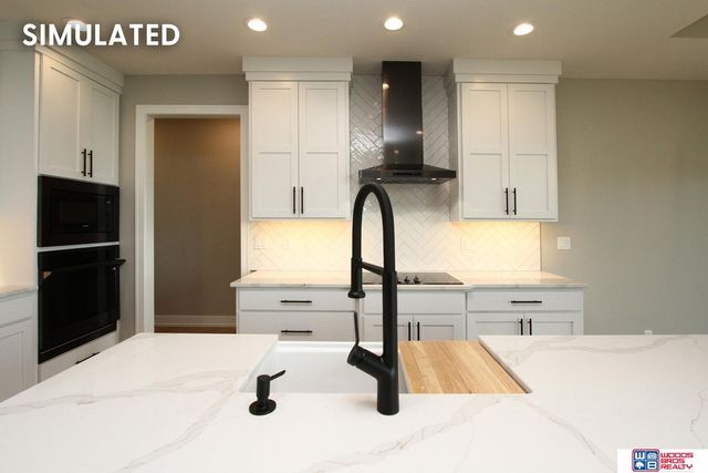 941 N 104th Street, Lincoln, NE 68527