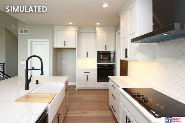 941 N 104th Street, Lincoln, NE 68527