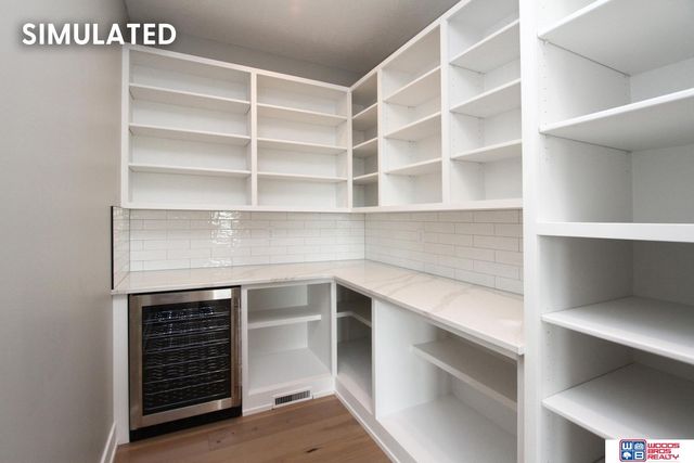 941 N 104th Street, Lincoln, NE 68527