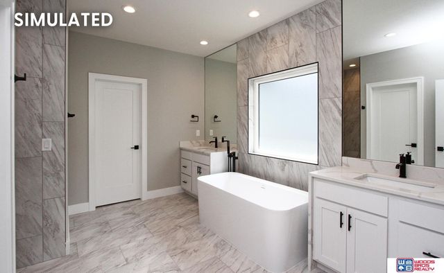 941 N 104th Street, Lincoln, NE 68527