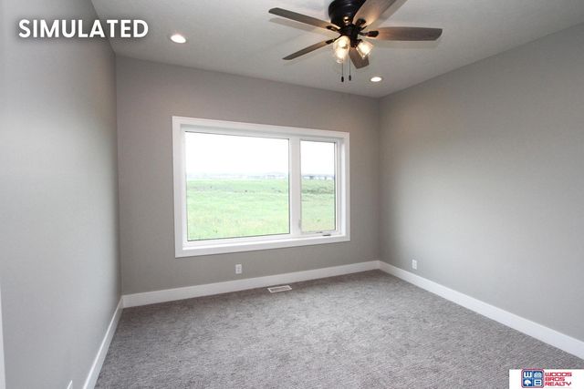 941 N 104th Street, Lincoln, NE 68527