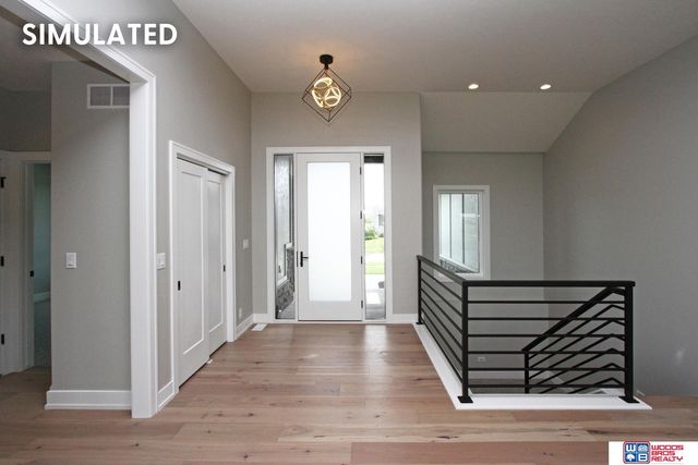 941 N 104th Street, Lincoln, NE 68527