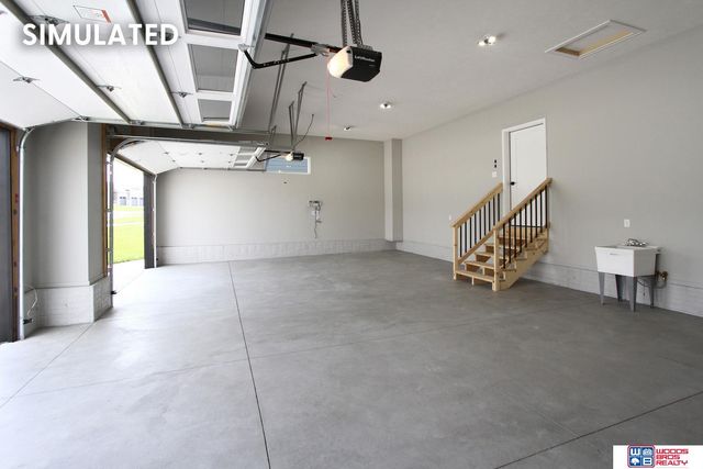 941 N 104th Street, Lincoln, NE 68527