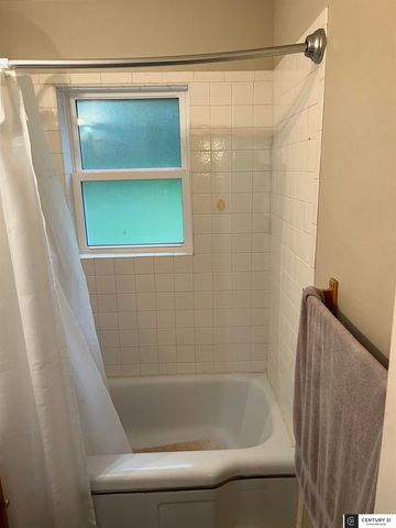 2519 Hancock Street, Bellevue, NE 68005