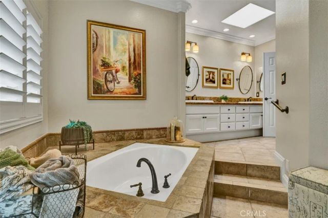 77 Via Barcaza, Coto De Caza, CA 92679