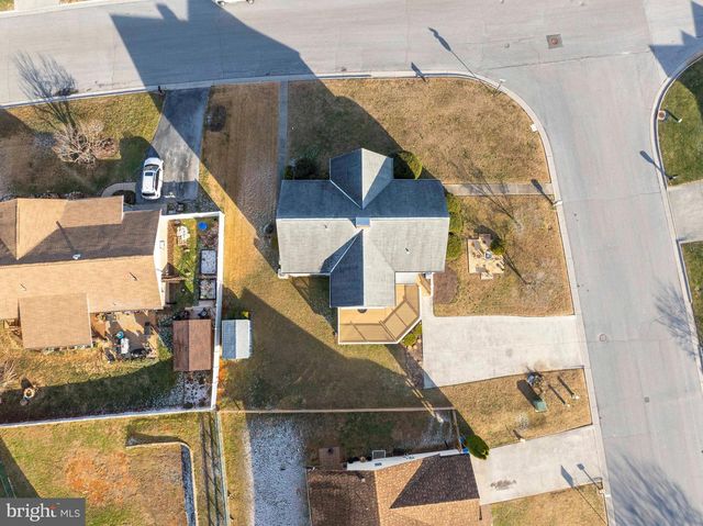 507 MEADOW LN, Front Royal, VA 22630