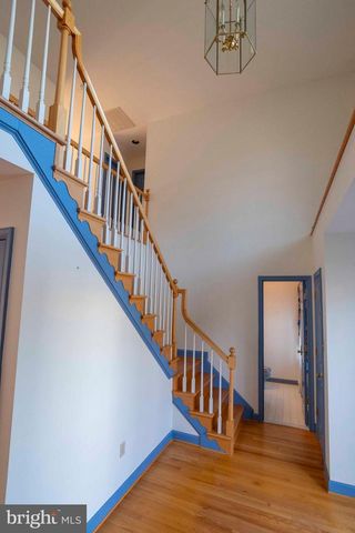 507 MEADOW LN, Front Royal, VA 22630