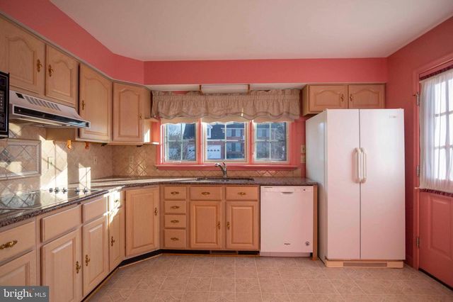 507 MEADOW LN, Front Royal, VA 22630