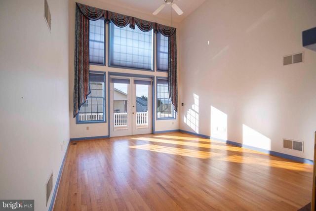 507 MEADOW LN, Front Royal, VA 22630