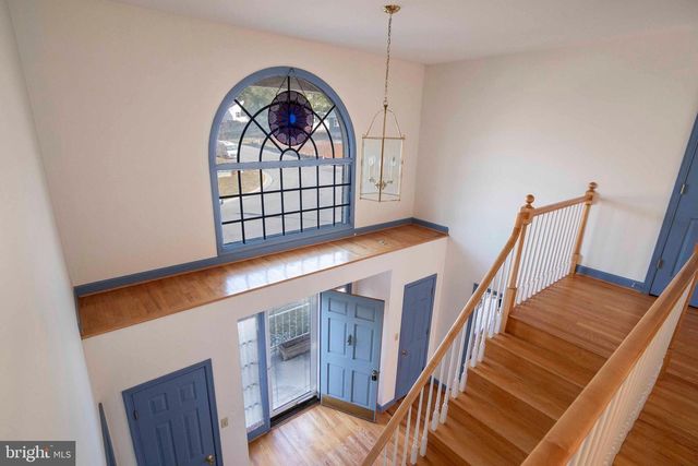 507 MEADOW LN, Front Royal, VA 22630