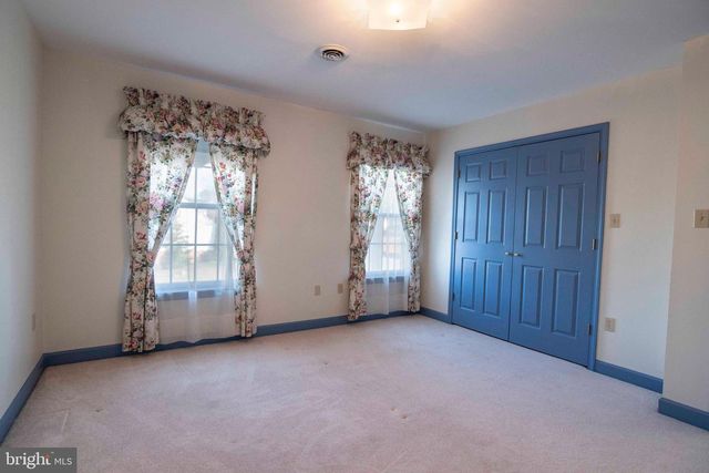 507 MEADOW LN, Front Royal, VA 22630