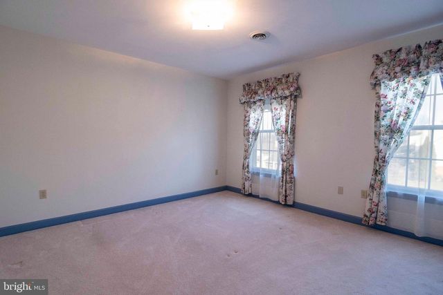 507 MEADOW LN, Front Royal, VA 22630