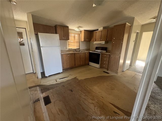 2964 Popes Crossing Road, Lumberton, NC 28358