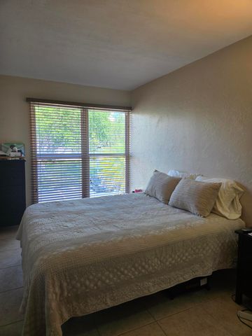 8324 SW 103rd Avenue, Miami, FL 33173