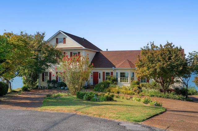 180 Roberta Dr, Hendersonville, TN 37075