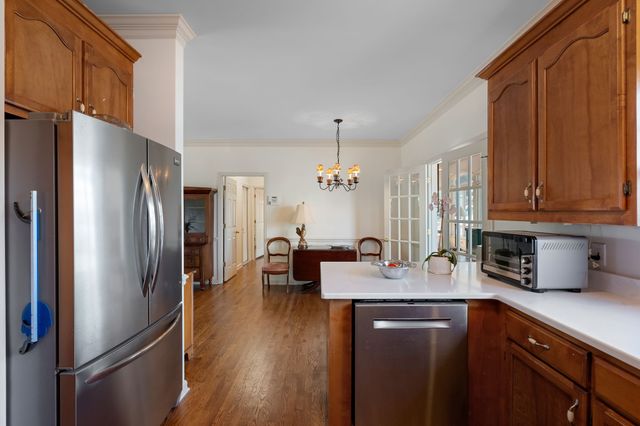 180 Roberta Dr, Hendersonville, TN 37075