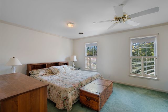 180 Roberta Dr, Hendersonville, TN 37075