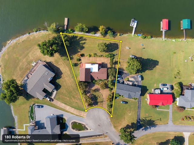 180 Roberta Dr, Hendersonville, TN 37075