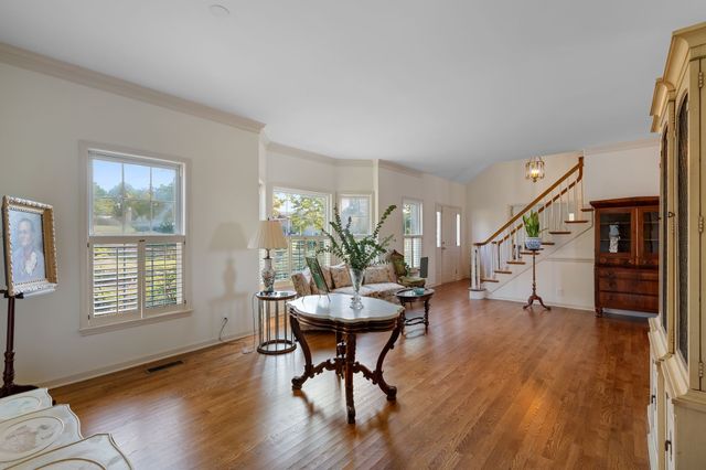 180 Roberta Dr, Hendersonville, TN 37075