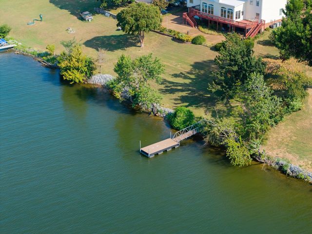 180 Roberta Dr, Hendersonville, TN 37075