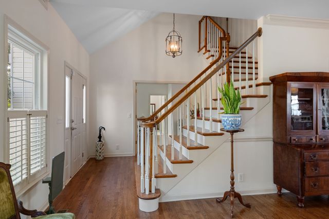 180 Roberta Dr, Hendersonville, TN 37075