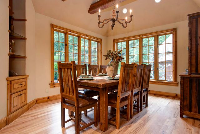 4827 S Landon Court, Springfield, MO 65810