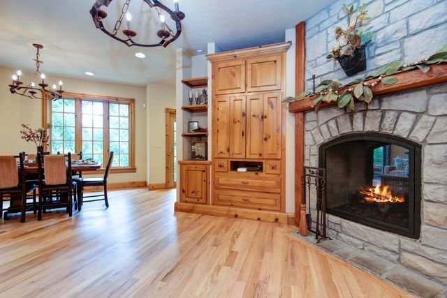 4827 S Landon Court, Springfield, MO 65810