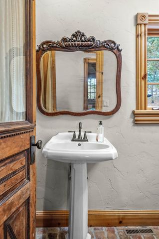 4827 S Landon Court, Springfield, MO 65810