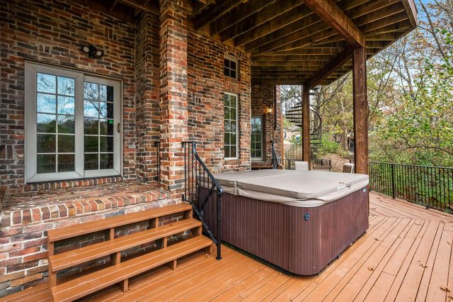 4827 S Landon Court, Springfield, MO 65810