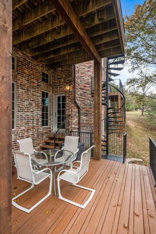 4827 S Landon Court, Springfield, MO 65810