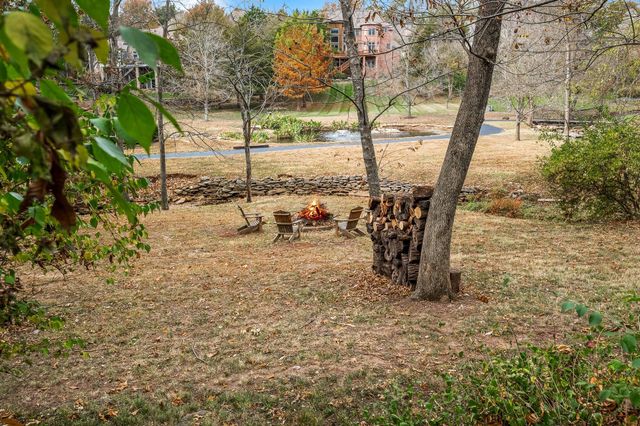 4827 S Landon Court, Springfield, MO 65810