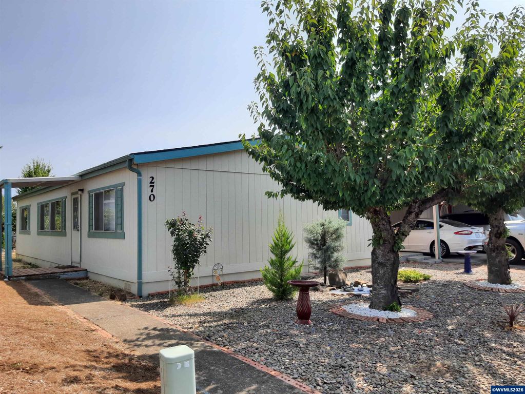 Image 1 of property listing at 300 SE LaCreole #270 Dr 270, Dallas, OR 97338