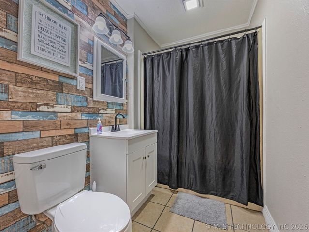 30740 N 3996, Ramona, OK 74061