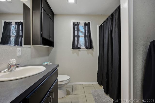 30740 N 3996, Ramona, OK 74061