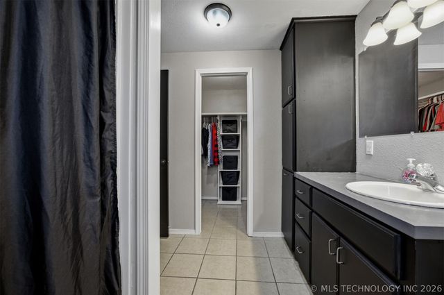 30740 N 3996, Ramona, OK 74061