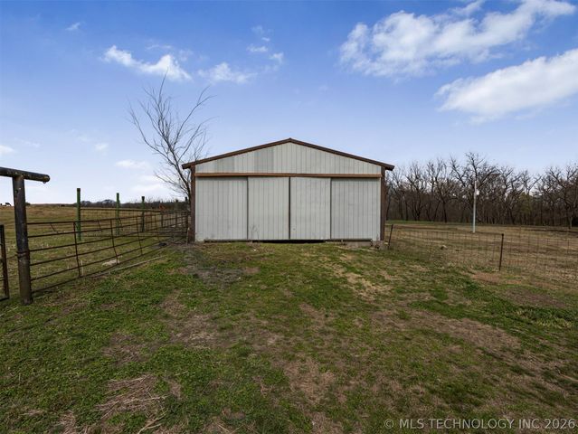 30740 N 3996, Ramona, OK 74061
