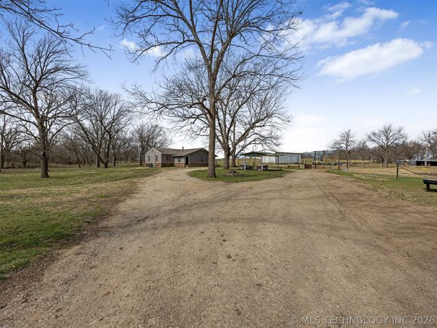 30740 N 3996, Ramona, OK 74061