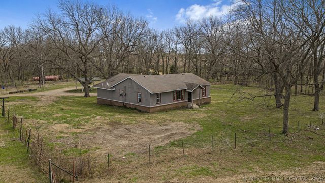 30740 N 3996, Ramona, OK 74061