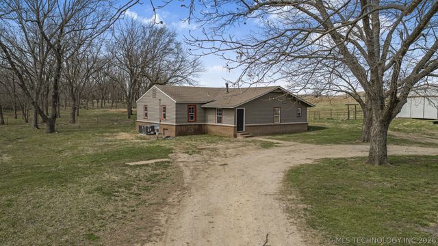 30740 N 3996, Ramona, OK 74061
