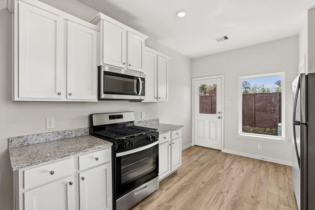 15874 Berry Hill Drive, Conroe, TX 77303