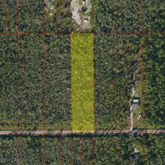 2 AVE SE, Naples, FL 34117