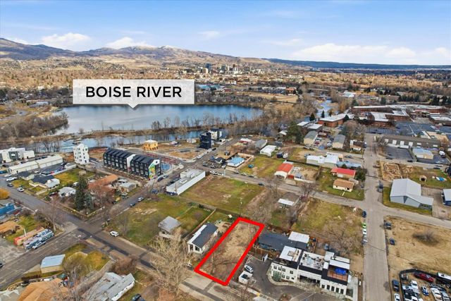 205 E 35th St, Garden City, ID 83714