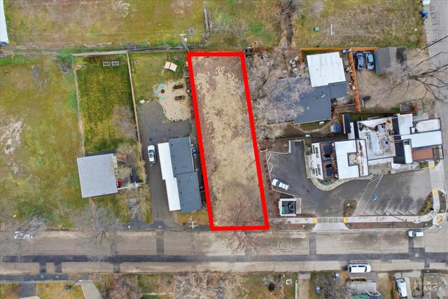 205 E 35th St, Garden City, ID 83714