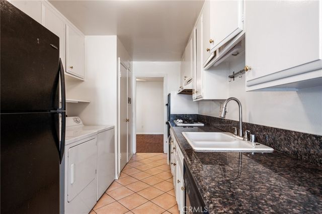 1967 Rolling Vista Drive 59, Lomita, CA 90717