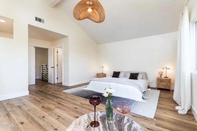 193 W Sidlee Street, Thousand Oaks, CA 91360