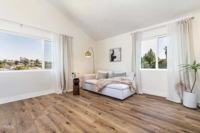 193 W Sidlee Street, Thousand Oaks, CA 91360